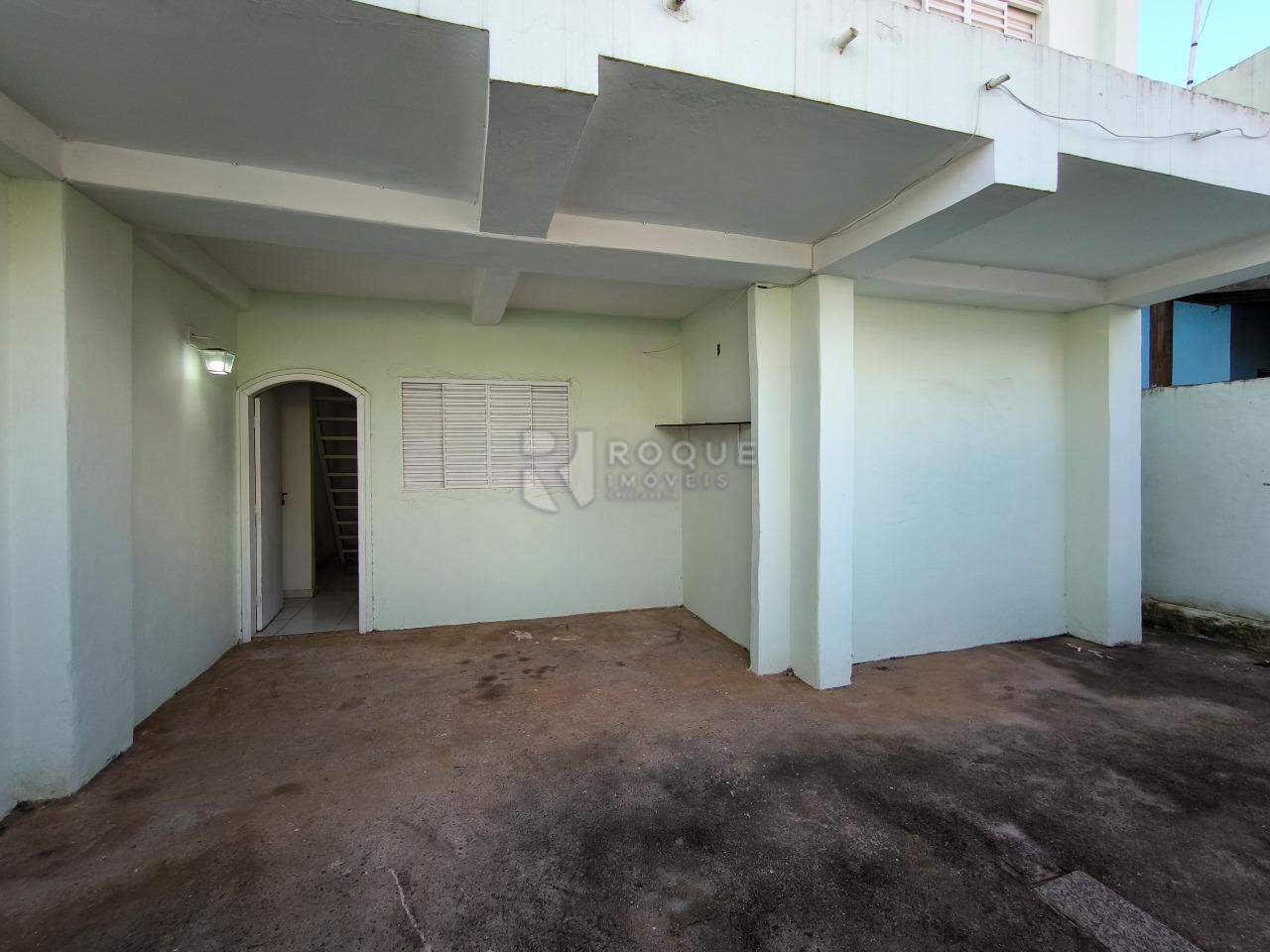 Casa Residencial à venda no bairro Parque Residencial Abílio Pedro: GARAGEM
