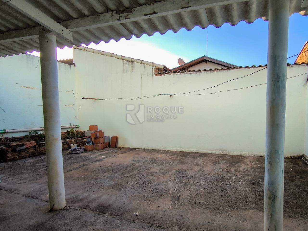 Casa Residencial à venda no bairro Parque Residencial Abílio Pedro: QUINTAL