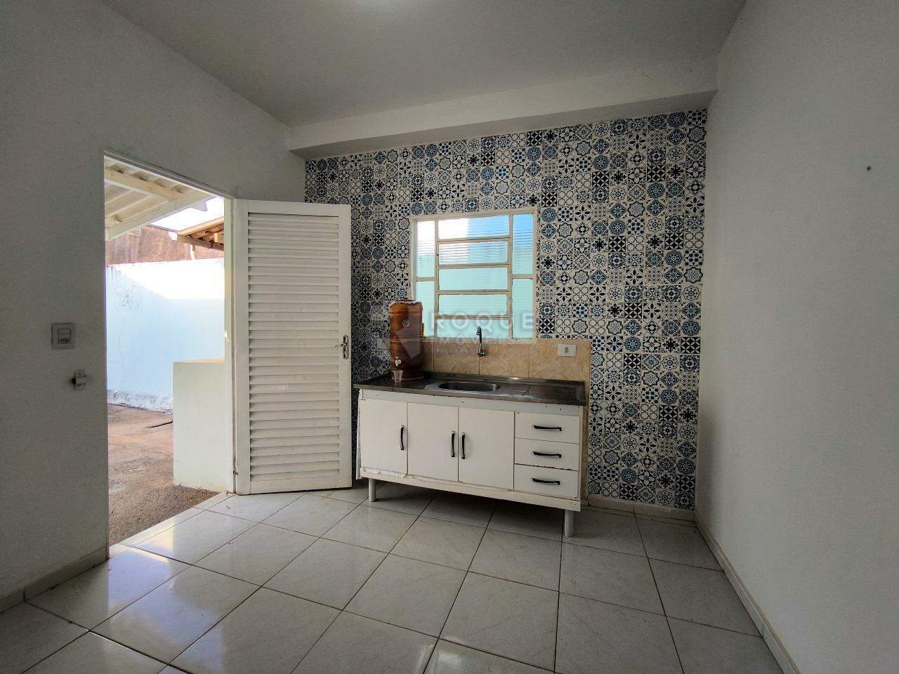 Casa Residencial à venda no bairro Parque Residencial Abílio Pedro: COZINHA