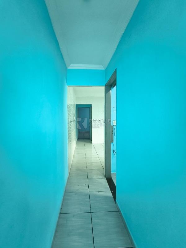 Casa Residencial à venda no bairro Jardim São Lourenço: CORREDOR INTERNO