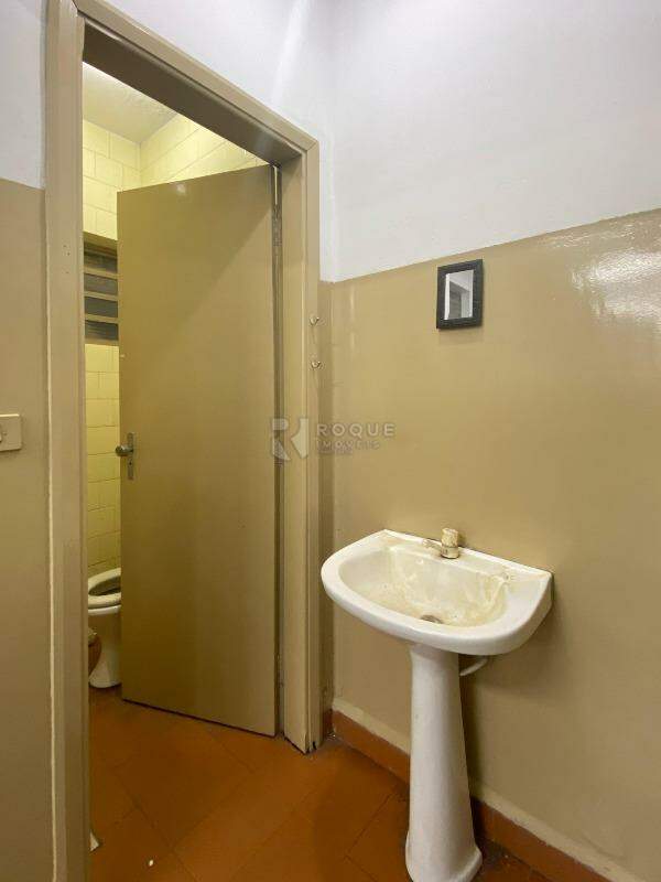 Barracão/Galpão para aluguel no bairro Jardim Orestes Veroni: WC Masculino