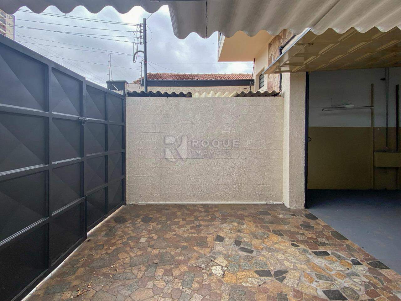 Barracão/Galpão para aluguel no bairro Jardim Orestes Veroni: Entrada