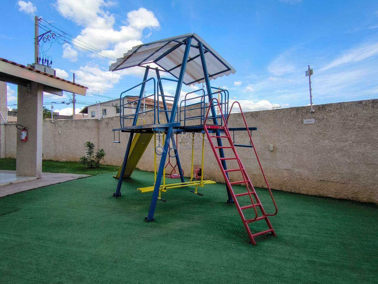 Apartamento à venda no bairro Parque Hippolyto: PLAYGROUND