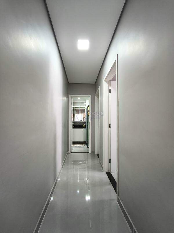 Apartamento à venda no bairro Parque Hippolyto: CORREDOR INTERNO
