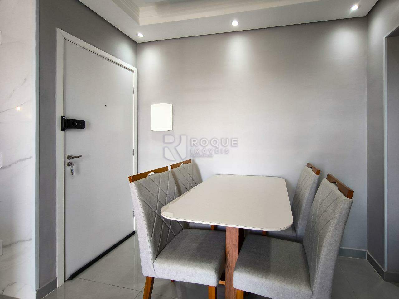 Apartamento à venda no bairro Parque Hippolyto: SALA DE JANTAR