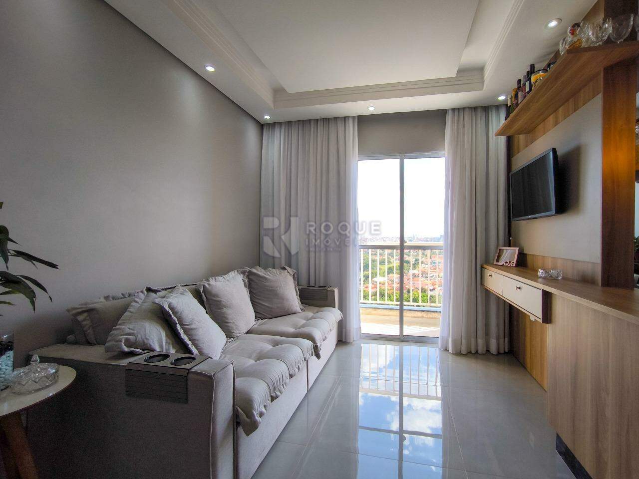 Apartamento à venda no bairro Parque Hippolyto: SALA DE ESTAR