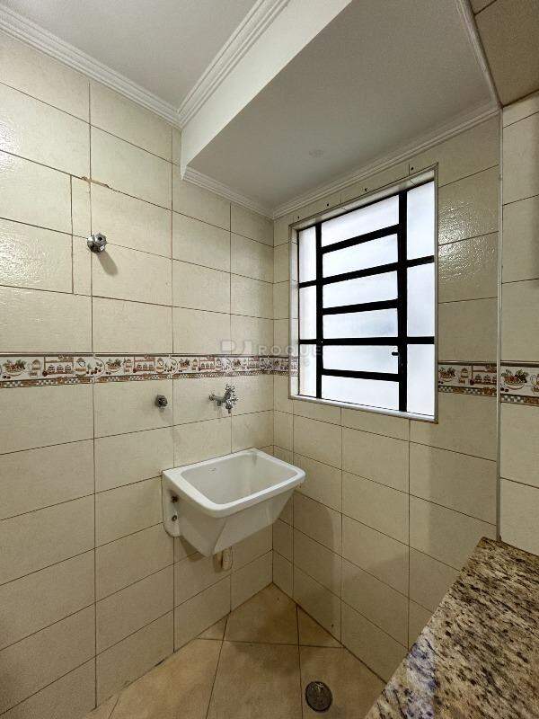 Apartamento para aluguel no bairro Itaipu: Área de serviço