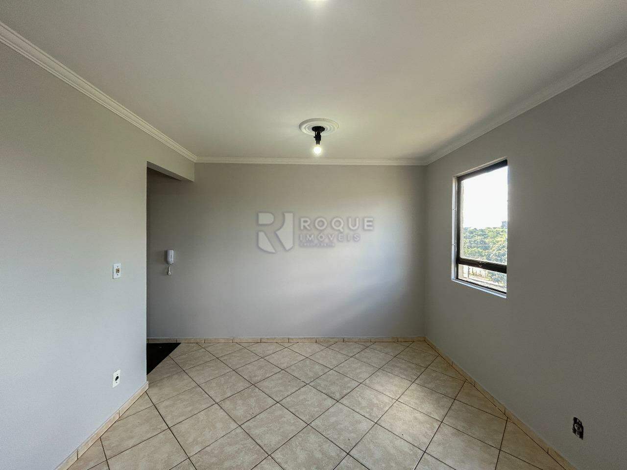 Apartamento para aluguel no bairro Itaipu: Sala