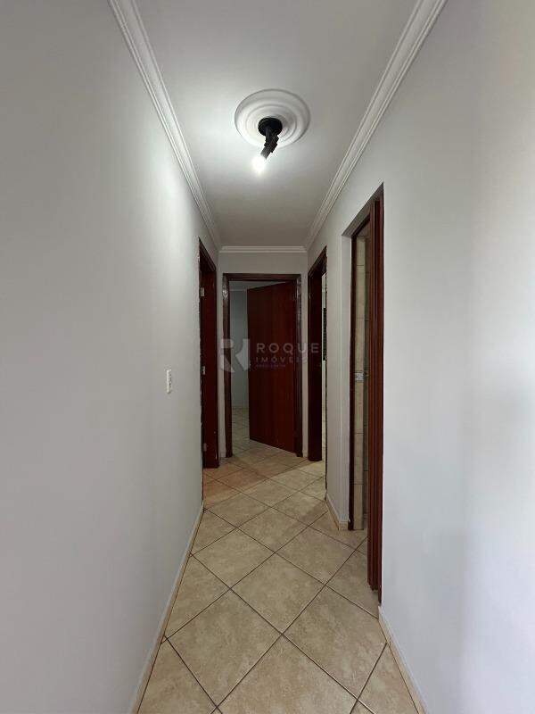 Apartamento para aluguel no bairro Itaipu: Hall