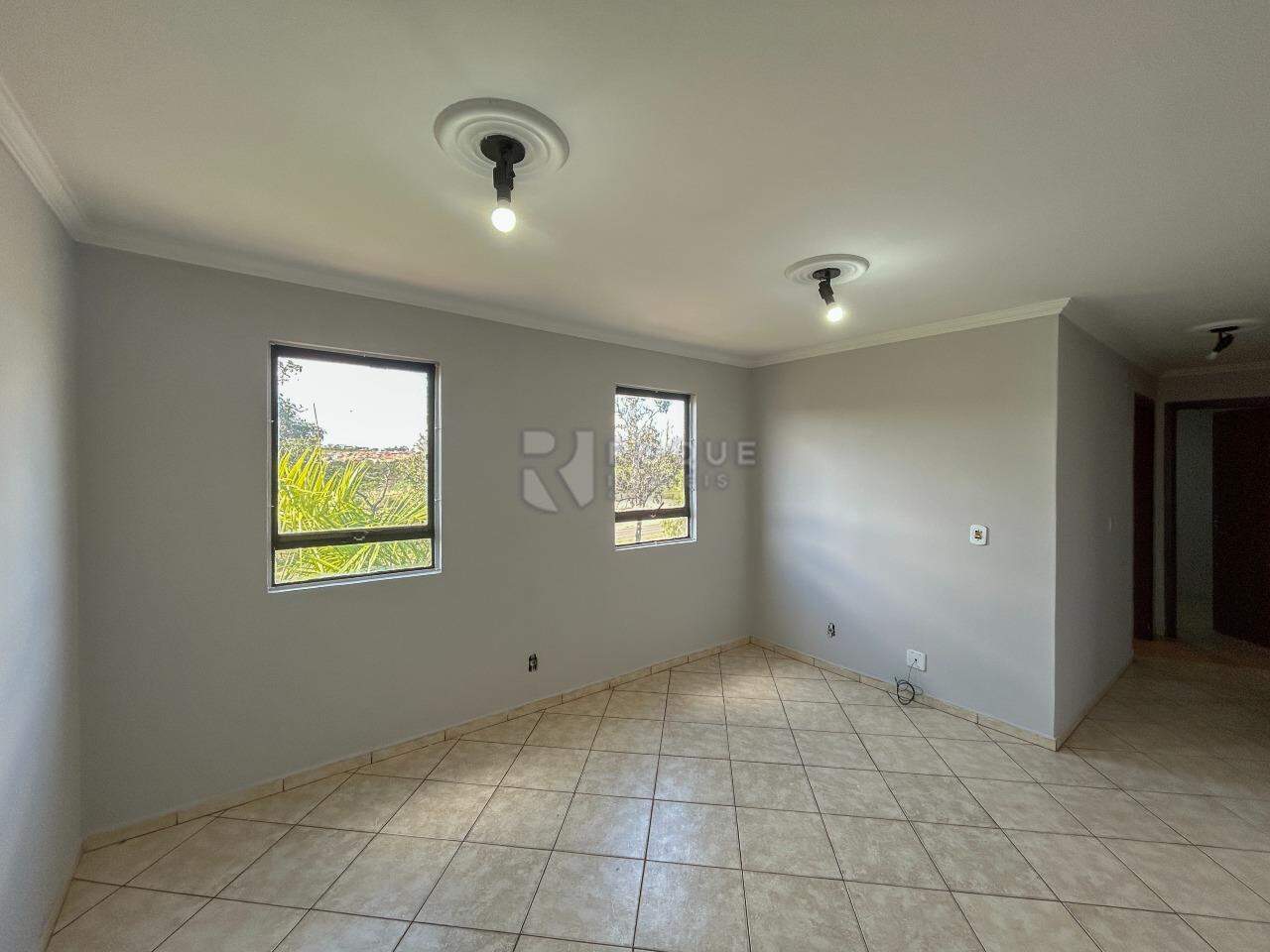 Apartamento para aluguel no bairro Itaipu: Sala