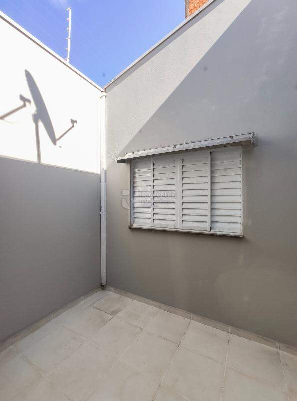 Casa Residencial para aluguel no bairro Jardim Campo Belo: Jardim de inverno 