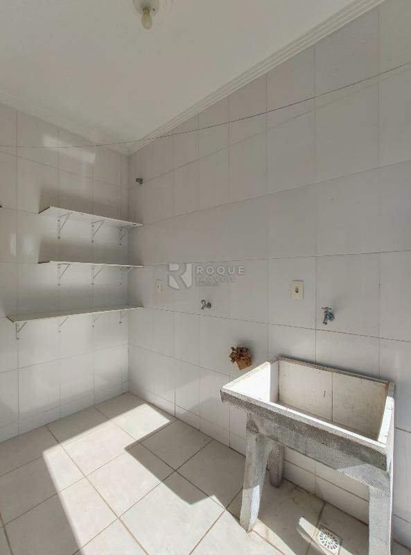 Casa Residencial para aluguel no bairro Jardim Campo Belo: Área de serviço 
