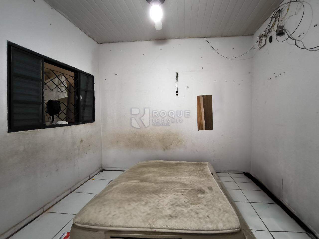 Casa Residencial à venda no bairro Centro: DORMITÓRIO 1