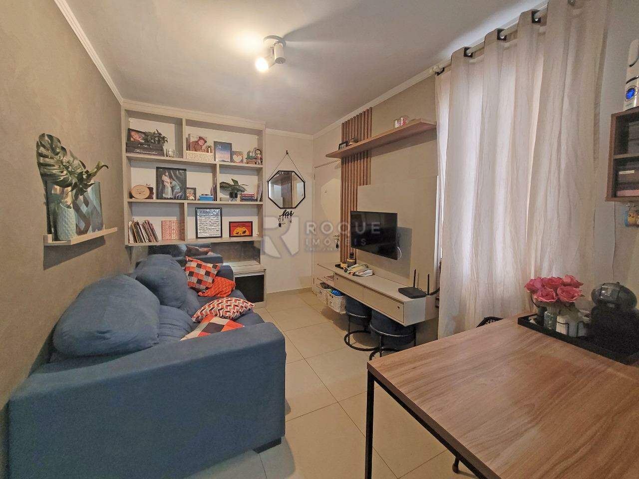 Apartamento à venda no bairro Jardim do Lago: SALA DE ESTAR