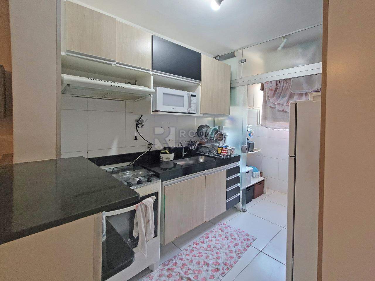 Apartamento à venda no bairro Jardim do Lago: COZINHA