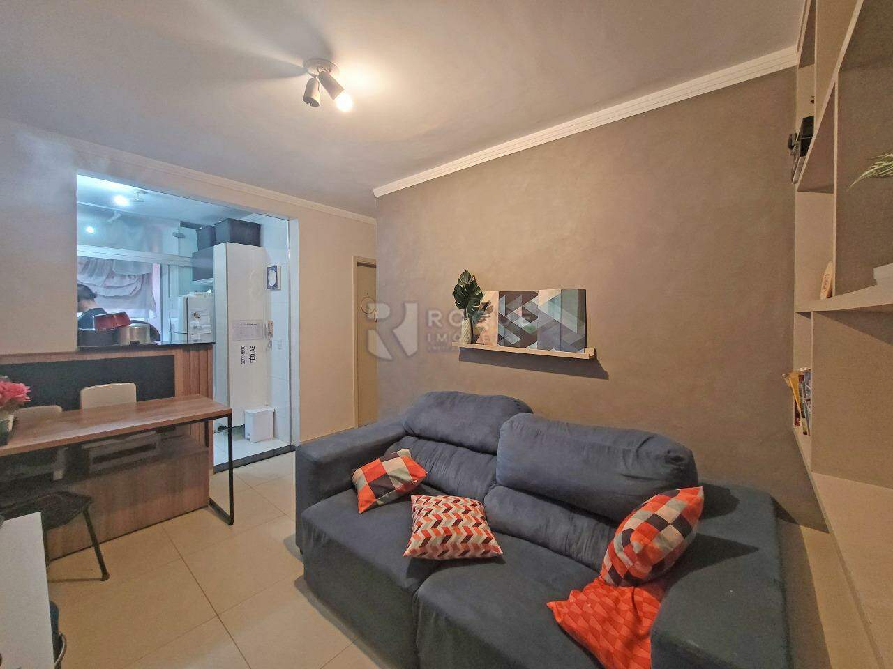 Apartamento à venda no bairro Jardim do Lago: SALA DE ESTAR