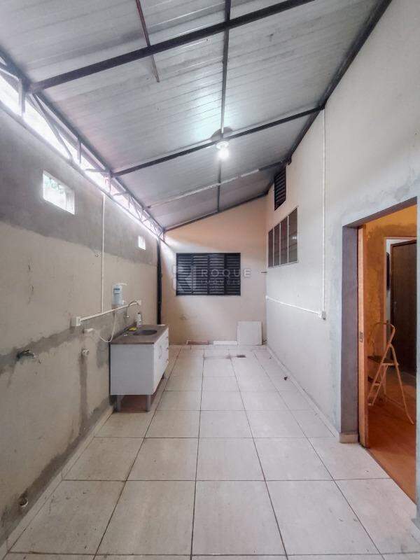 Casa Residencial para aluguel no bairro Vila Esteves: Cozinha externa / Lavanderia