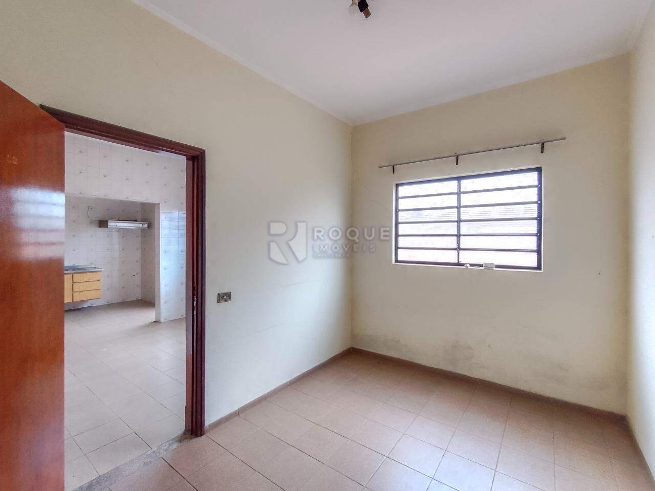 Casa Residencial para aluguel no bairro Vila Esteves: Sala