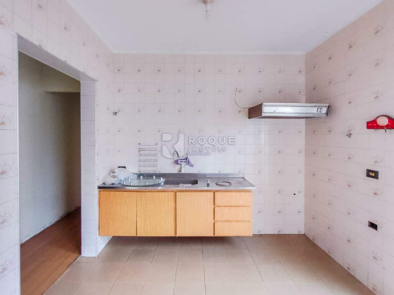 Casa Residencial para aluguel no bairro Vila Esteves: Cozinha