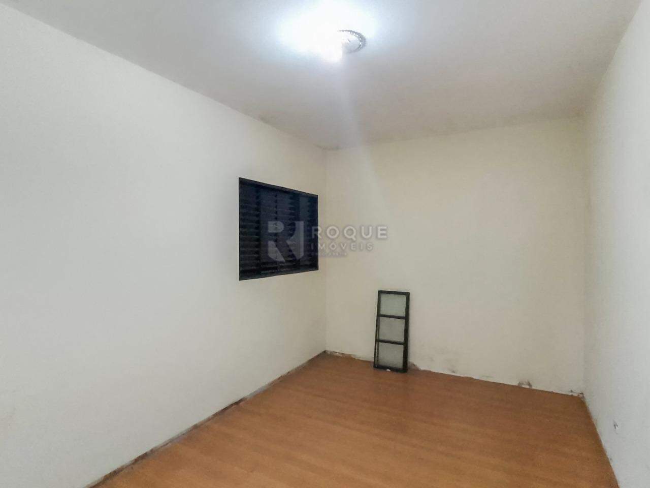 Casa Residencial para aluguel no bairro Vila Esteves: Dormitório 02