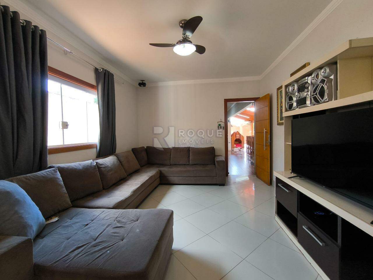 Chácara à venda no bairro Estancia das flores: SALA DE TV