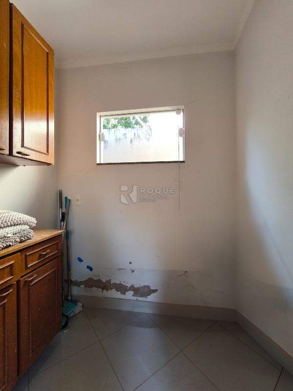 Chácara à venda no bairro Estancia das flores: ÁREA DE SERVIÇO