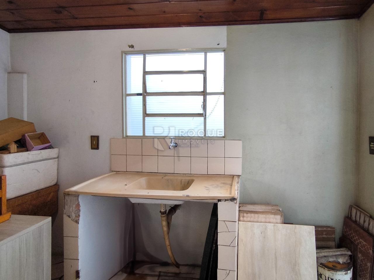 Casa Residencial à venda no bairro Conjunto Habitacional Victor D’Andrea: COZINHA EDÍCULA