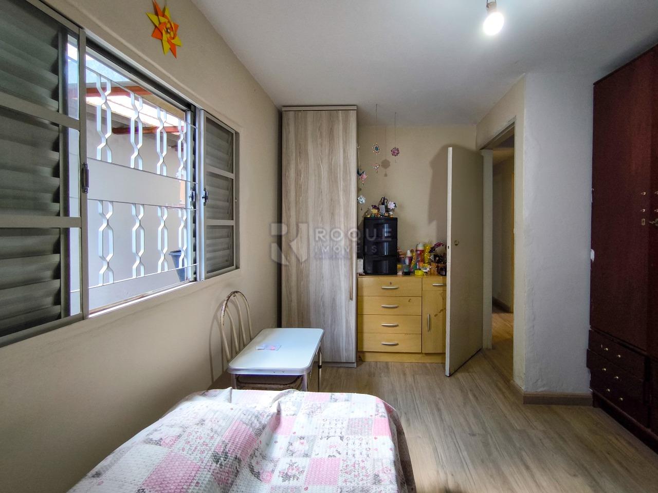 Casa Residencial à venda no bairro Conjunto Habitacional Victor D’Andrea: DORMITÓRIO 3