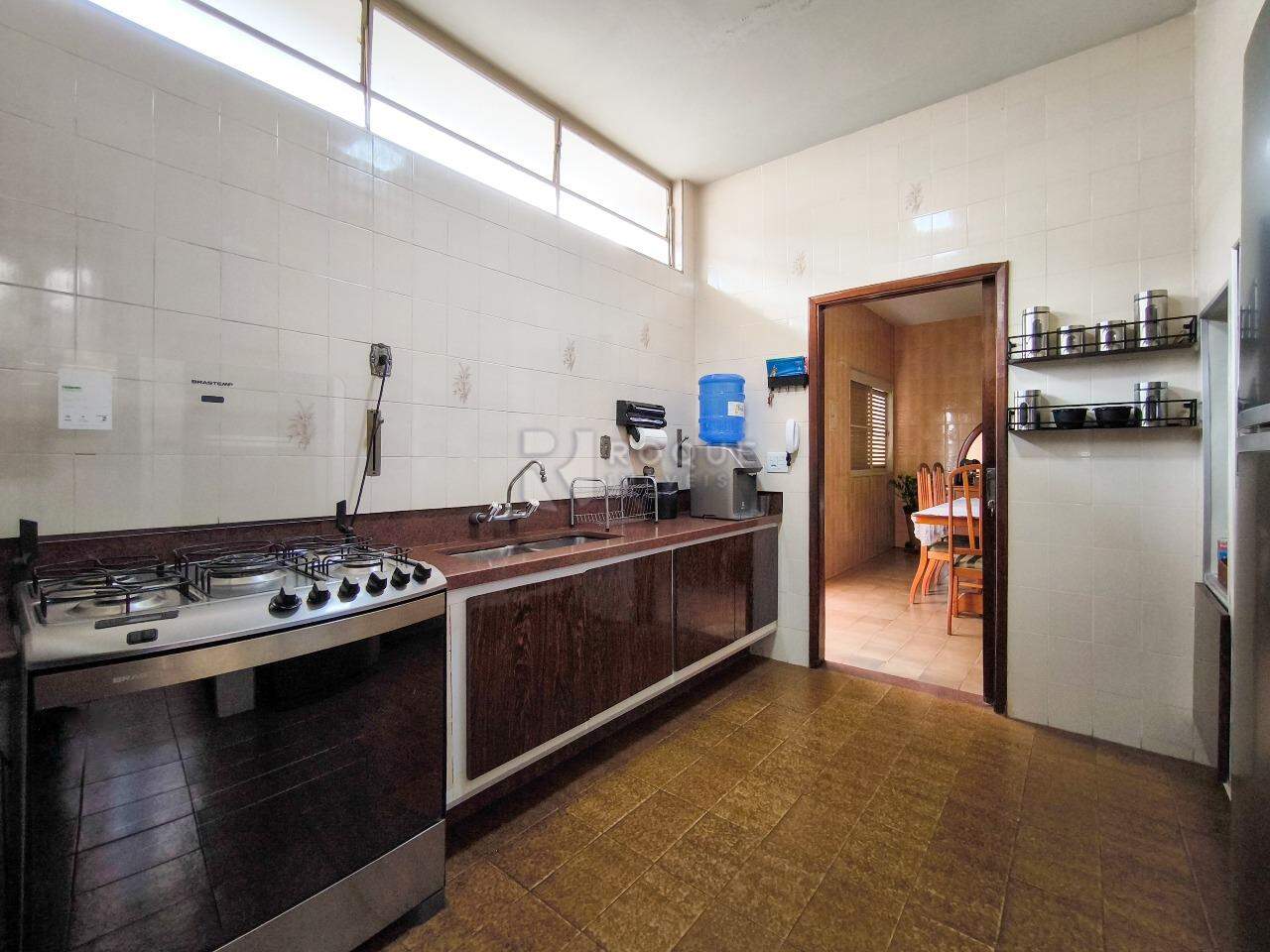 Casa Residencial à venda no bairro Centro: COZINHA