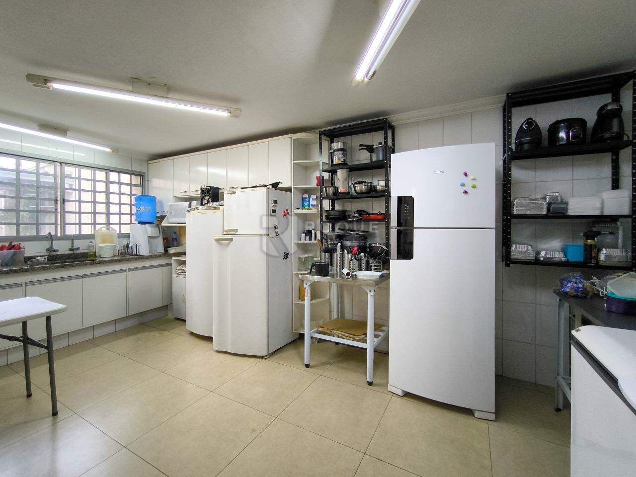 Casa Residencial à venda no bairro Centro: COZINHA EDÍCULA