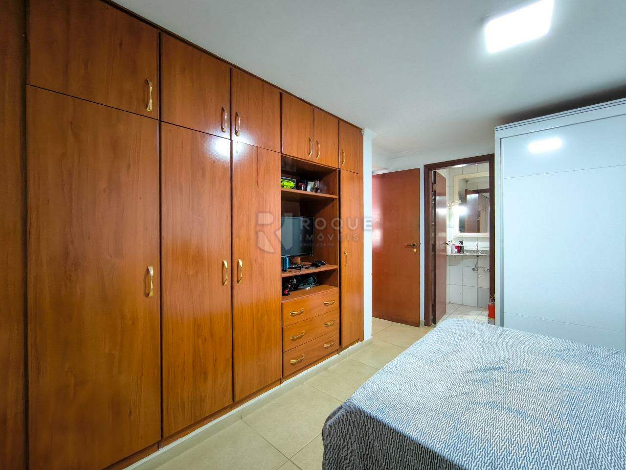 Casa Residencial à venda no bairro Centro: SUÍTE EDÍCULA
