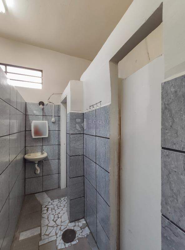 Casa Residencial para aluguel no bairro Vila Cristovam: Lavabo 