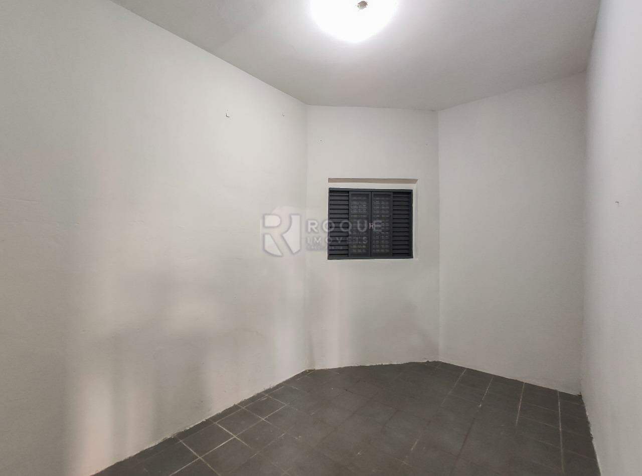 Casa Residencial para aluguel no bairro Vila Cristovam: Dormitório 1
