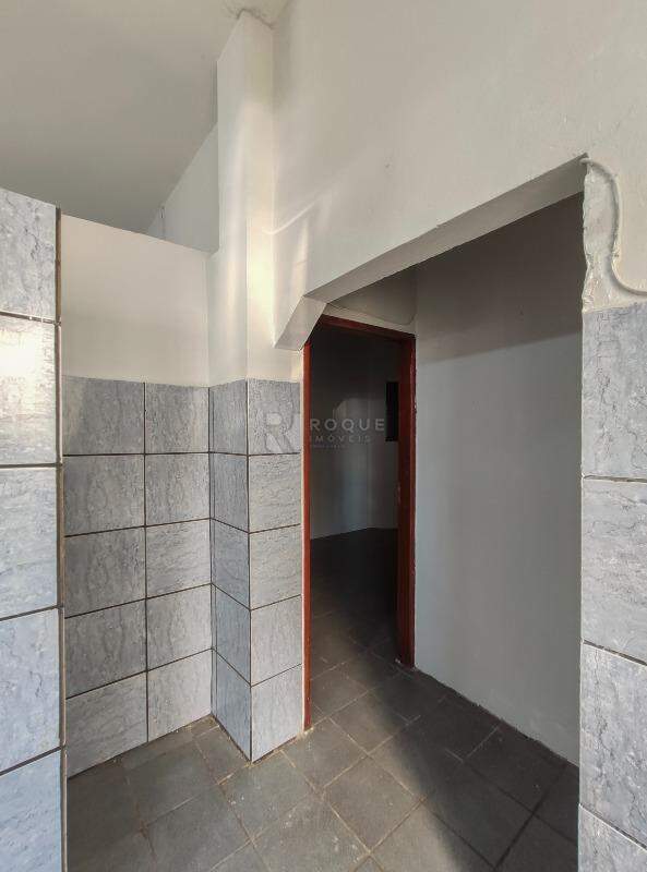 Casa Residencial para aluguel no bairro Vila Cristovam: Hall 