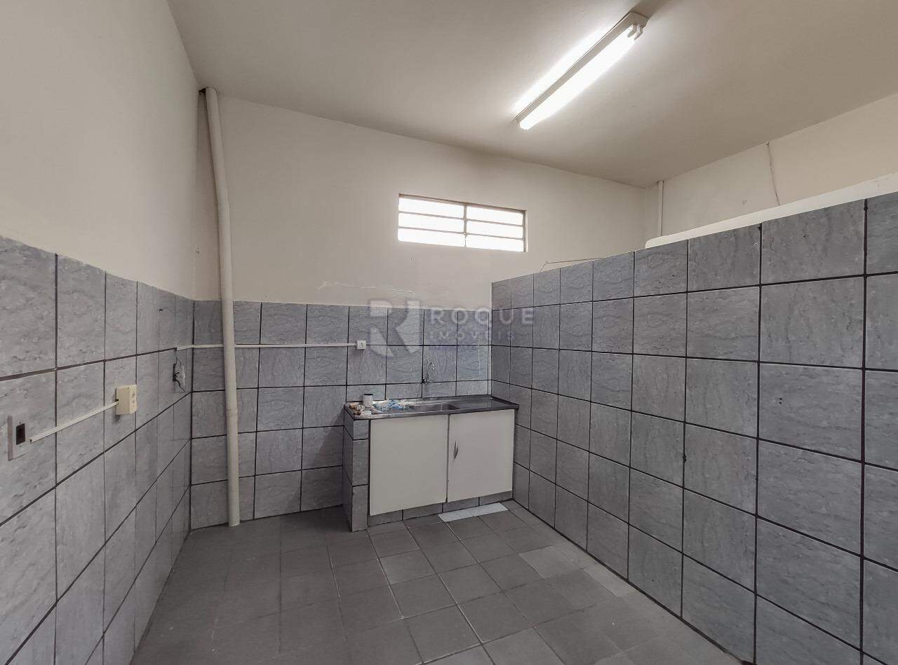 Casa Residencial para aluguel no bairro Vila Cristovam: Cozinha 