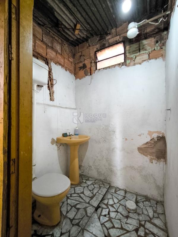 Casa Residencial à venda no bairro Jardim Ipiranga: BANHEIRO SOCIAL EDÍCULA