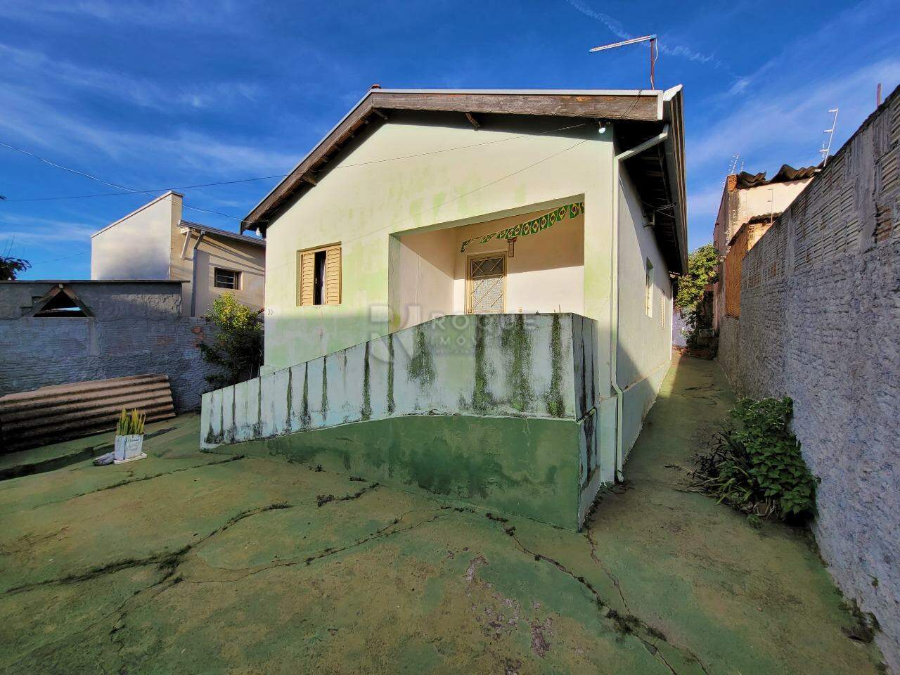 Casa Residencial à venda no bairro Jardim Ipiranga: Frente