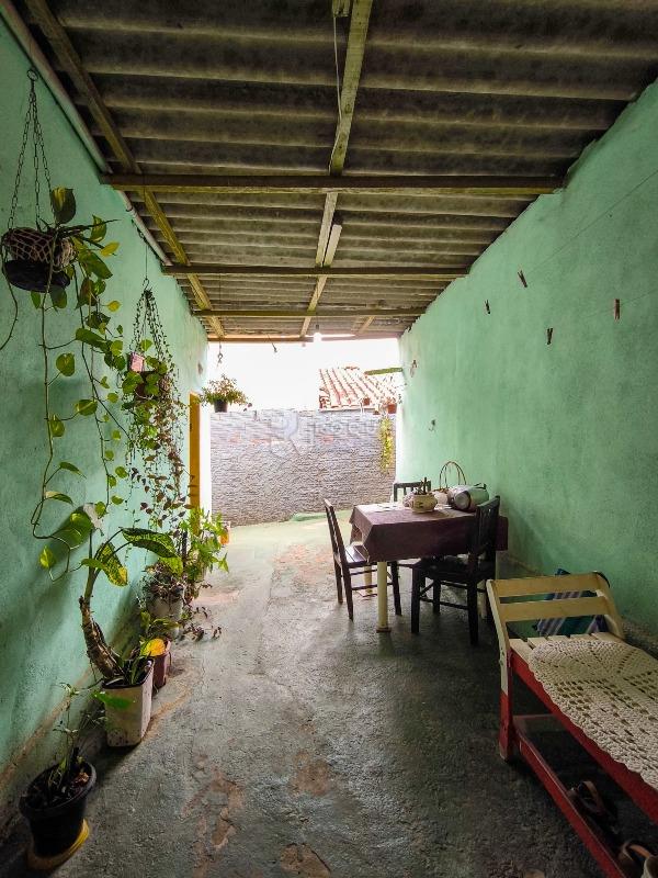 Casa Residencial à venda no bairro Jardim Ipiranga: ÁREA DE SERVIÇO