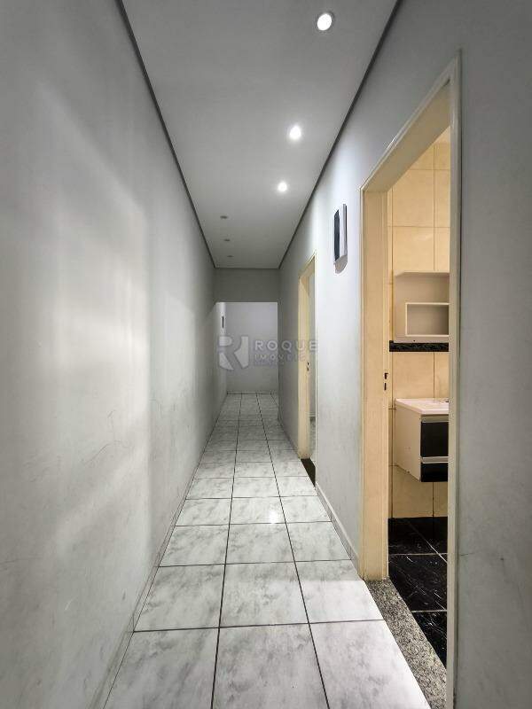 Casa Residencial à venda no bairro Jardim Campo Belo: CORREDOR INTERNO