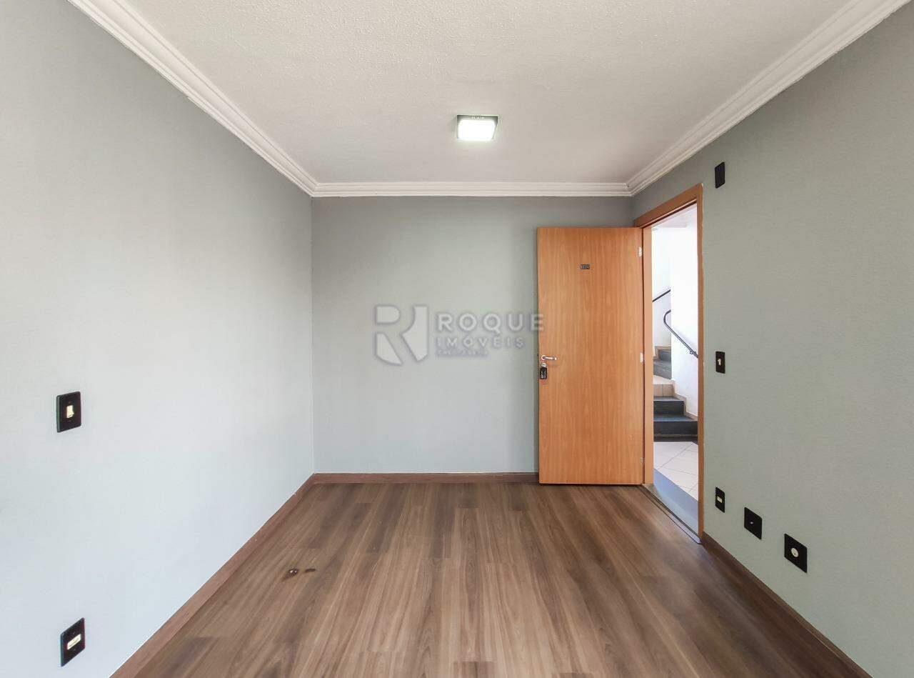 Apartamento à venda no bairro Residencial Morada das Acácias: Sala 