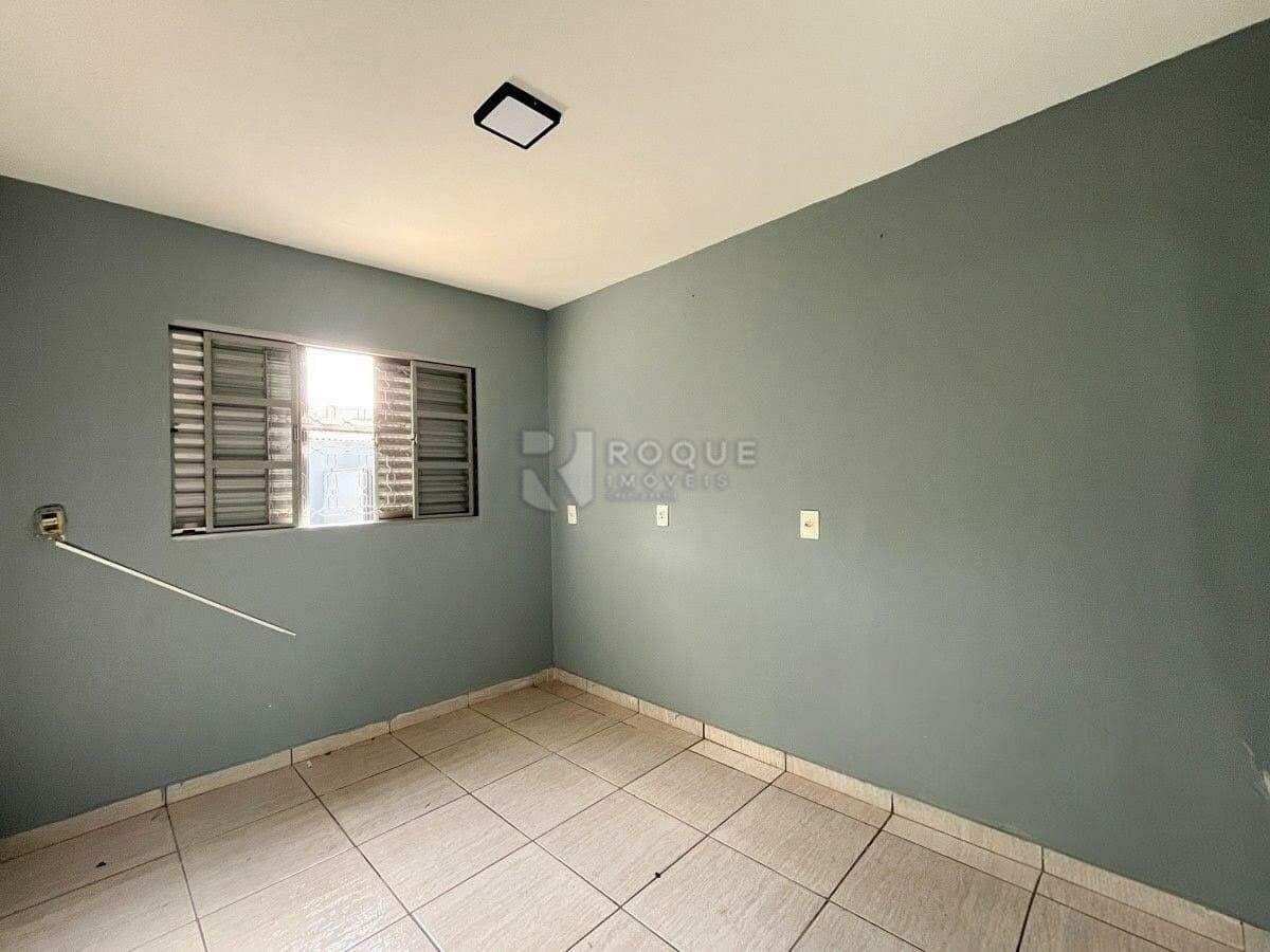 Casa Comercial para aluguel no bairro Jardim Nova Itália: Sala 04