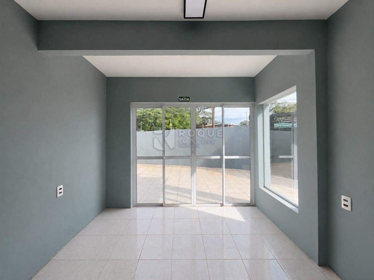 Casa Comercial para aluguel no bairro Jardim Nova Itália: Recepção