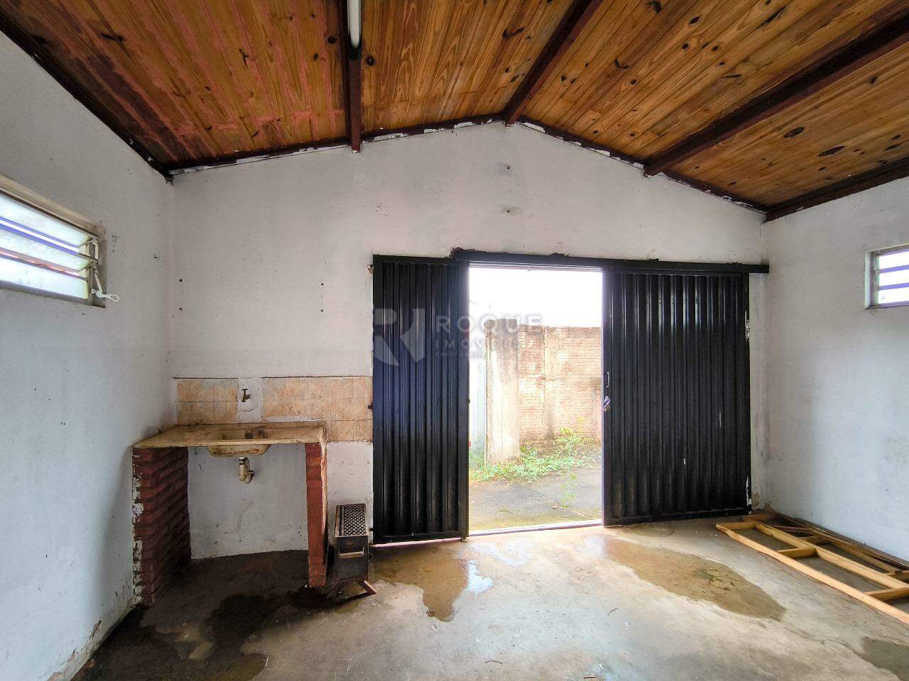Casa Residencial à venda no bairro Vila Labaki: SALÃO