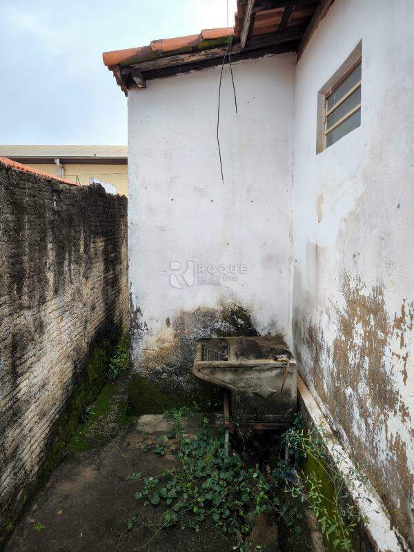 Casa Residencial à venda no bairro Vila Labaki: LAVATÓRIO EXTERNO