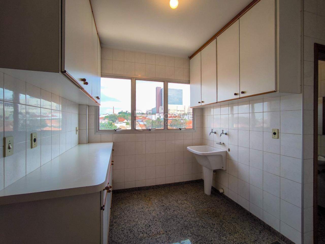 Apartamento à venda no bairro Centro: LAVANDERIA