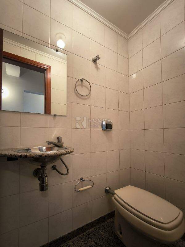 Apartamento à venda no bairro Centro: LAVABO
