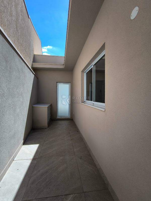 Casa em condomínio à venda no bairro Parque Residencial Roland: LATERAL EXTERNA
