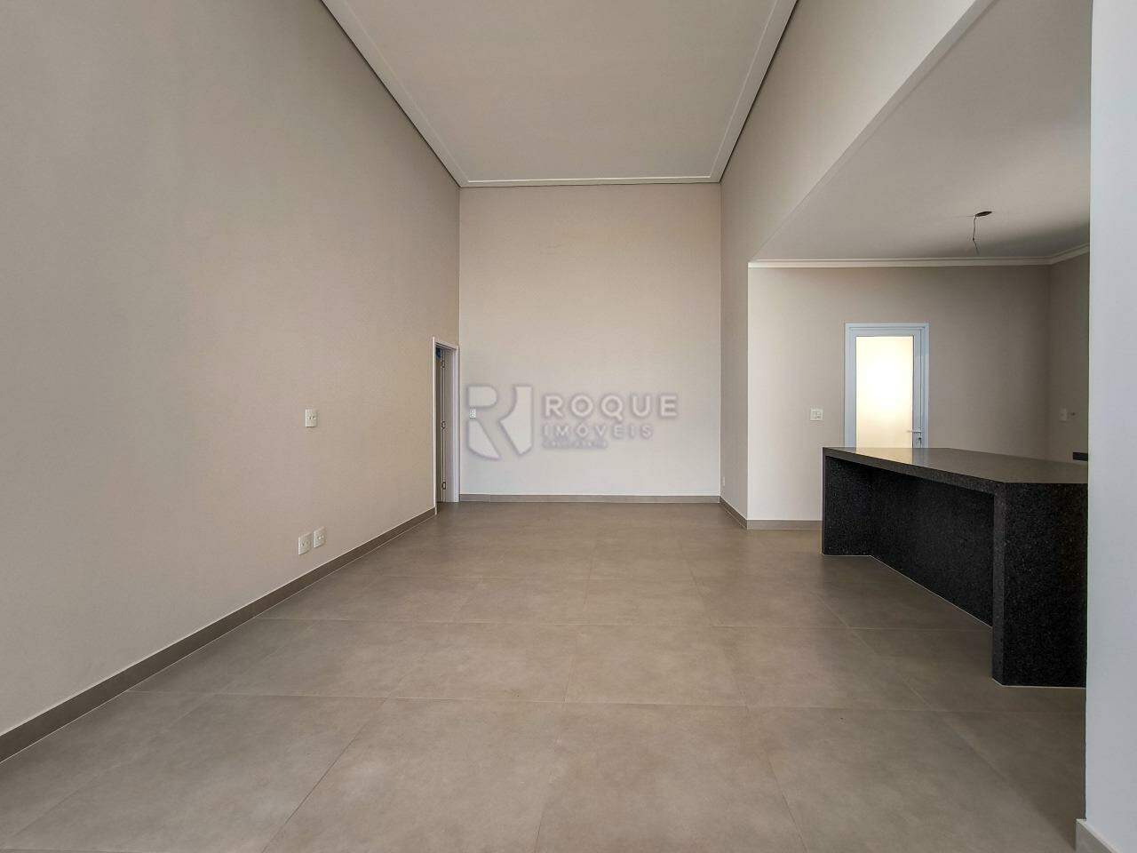Casa em condomínio à venda no bairro Parque Residencial Roland: SALA DE JANTAR