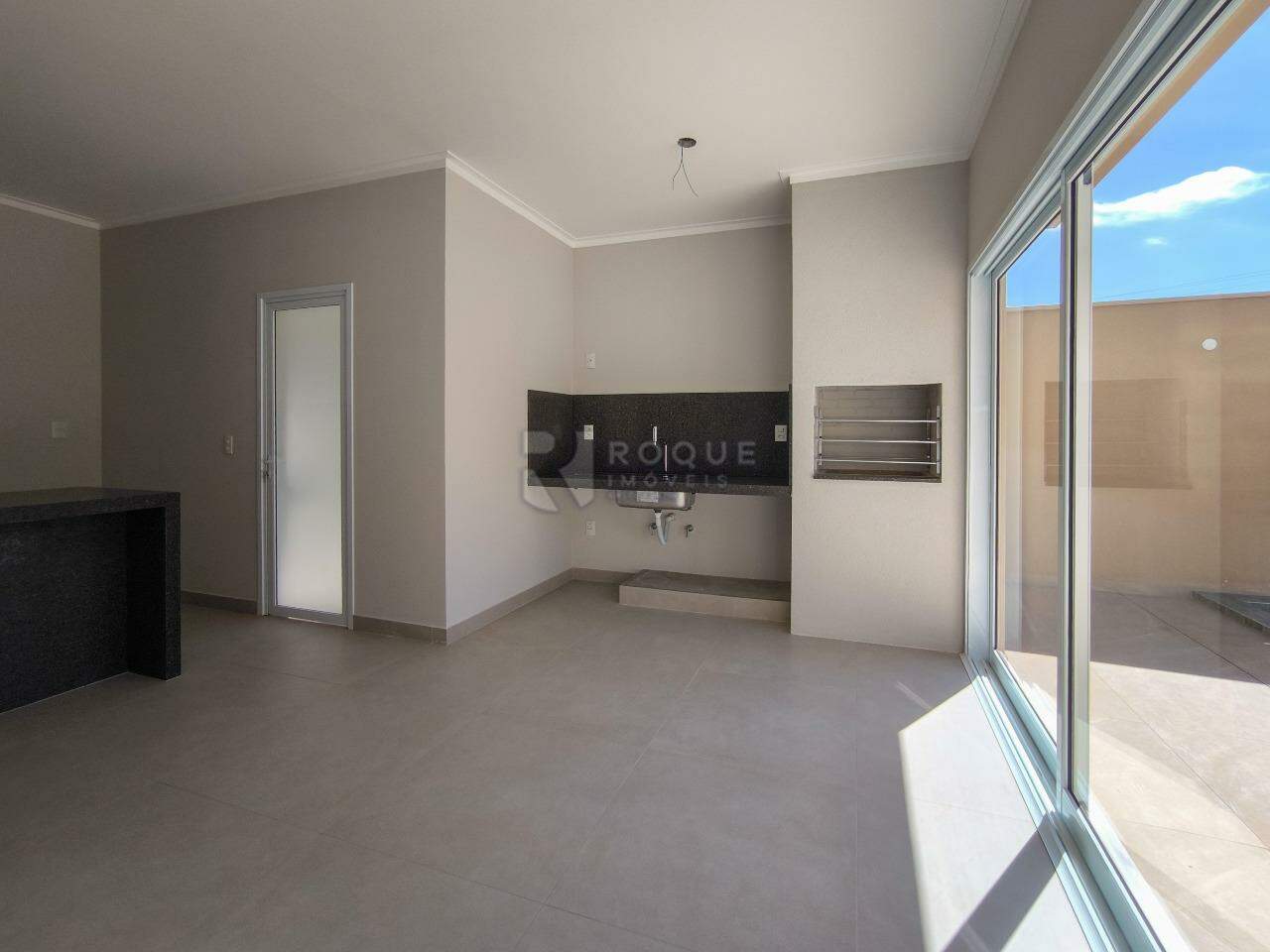 Casa em condomínio à venda no bairro Parque Residencial Roland: COZINHA GOURMET