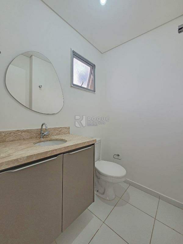 Casa em condomínio para aluguel no bairro Jardim Montezuma: Lavabo